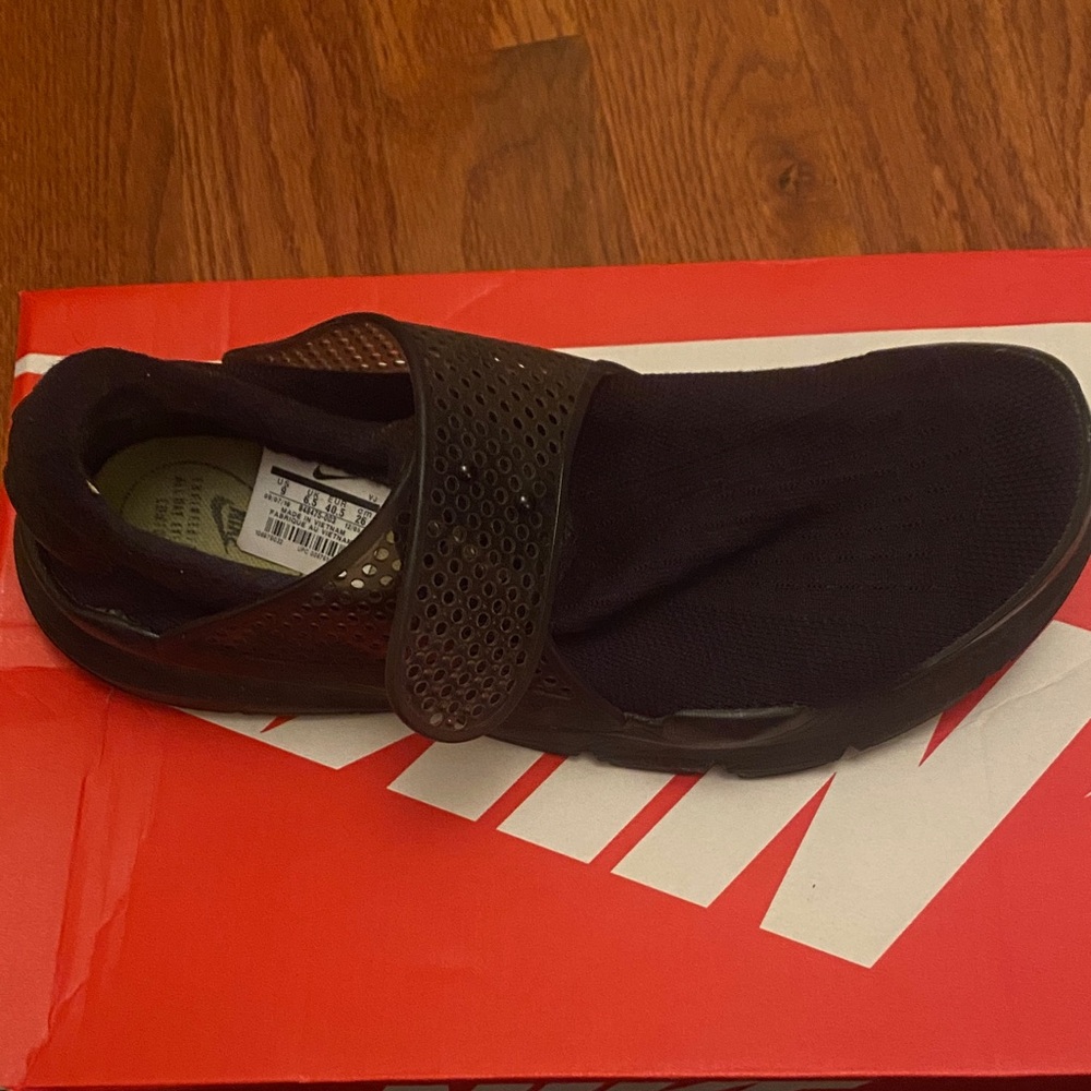 Nike Black Mesh Men's Sneakers